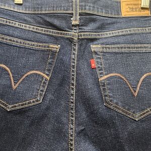 Levi's Blue Ankle & Cropped Jeans